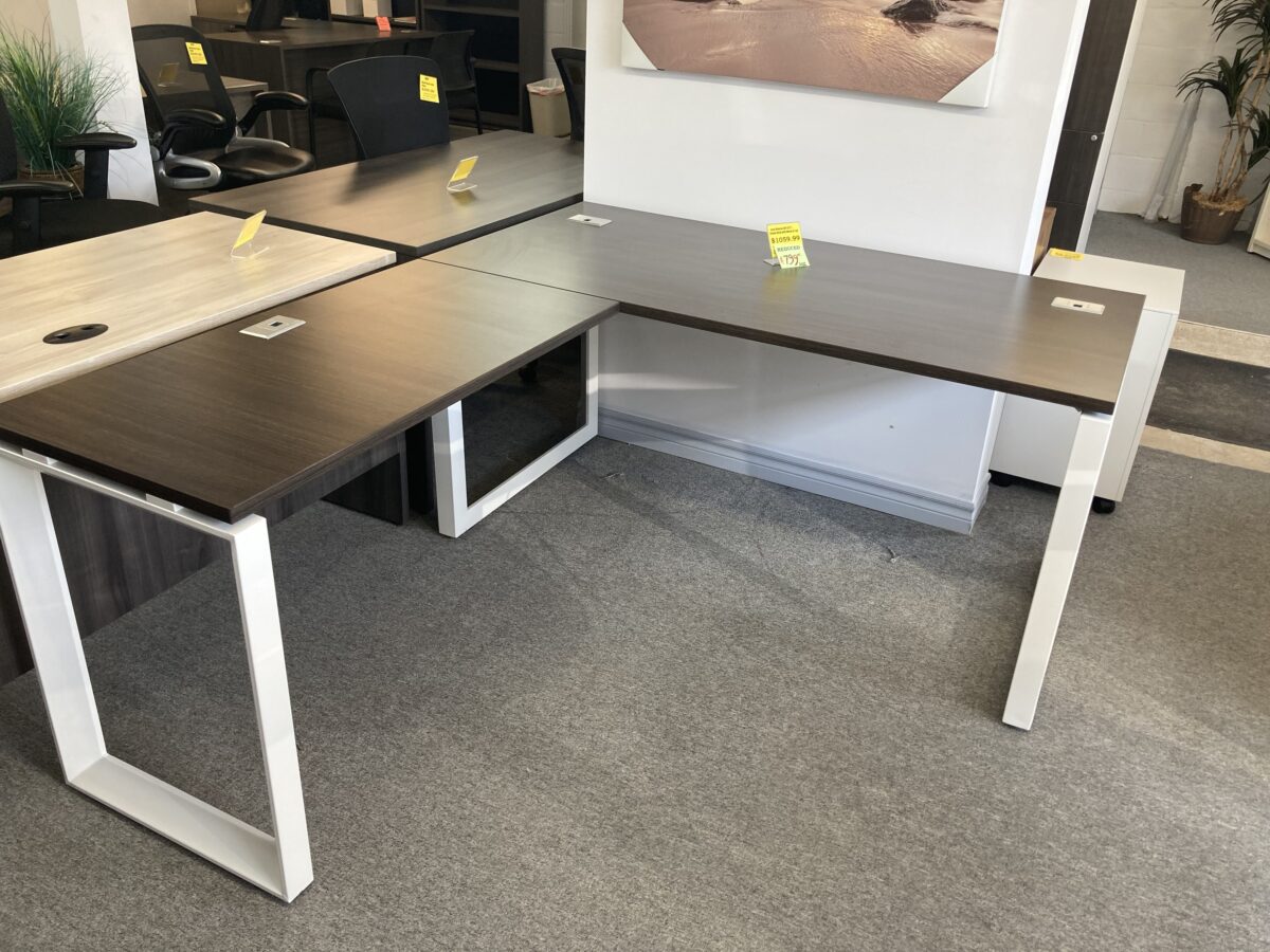 Icon- O Leg corner Desk 60” x 72” ( floor model reduced)